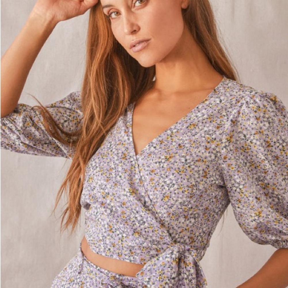 Lulus Purple Floral Print Wrapped Crop Top